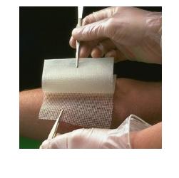 GARZA MEDICATA BACTIGRAS CON CLOREXIDINA ACETATO 0,5% 10X10CM 10 PEZZI - Farmacia Del Monaco