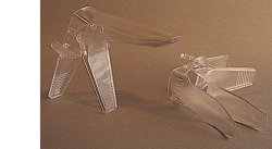 SPECULUM VAGINALE STERILE MISURA MEDIA. SUPERFICIE INTERNA DELLE VALVE SATINATA E ANTIRIFLESSO - Farmacia Del Monaco