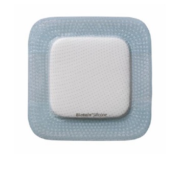 MEDICAZIONE BIATAIN IN SCHIUMA DI POLIURETANO CON BORDO ADESIVO IN SILICONE PER SACRO 15X19 CM 5 PEZZI - Farmacia Del Monaco